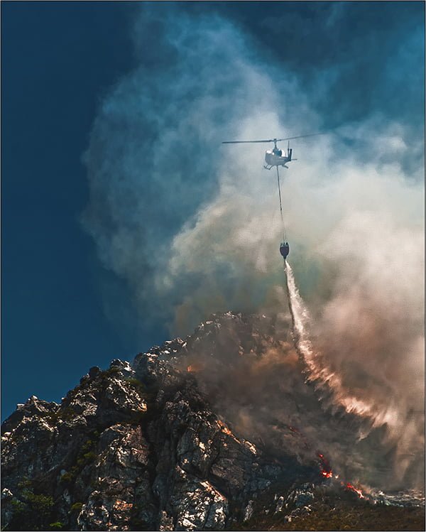 2016.10 DPA INT EXH Desperate 600