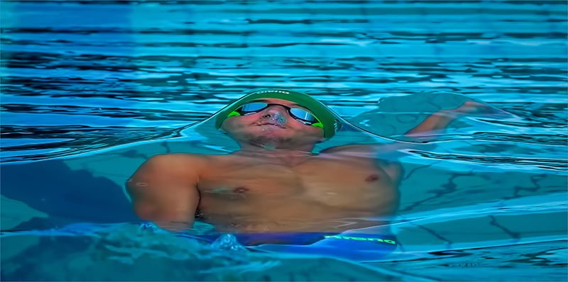 Backstroke swimmer Andre Serfontein