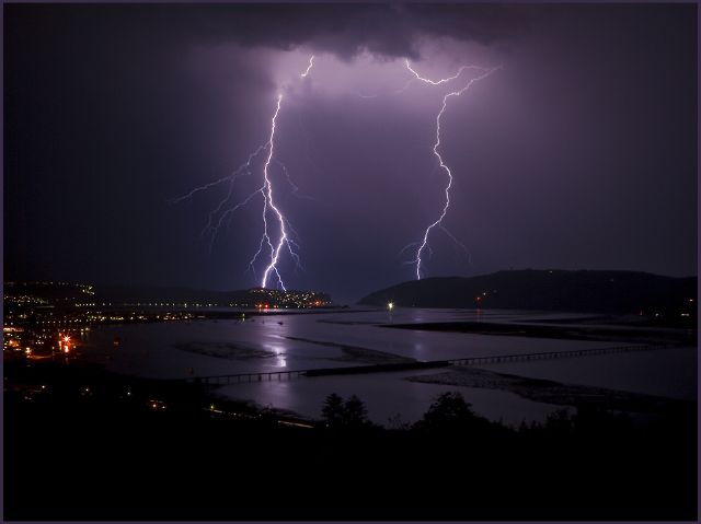 10  Chris Daly S-Striking the Heads-Chris Daly