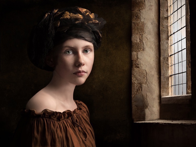 OPEN COLOUR FIAP PI C PSSA Gold - Eileen Murray - The Handmaiden - International - United Kingdom