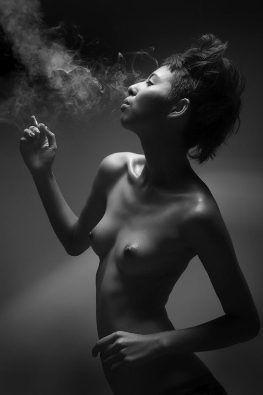 OPEN MONOCHROME FIAP PI M FIAP Gold-DuYi-Intoxicated in smoking- International