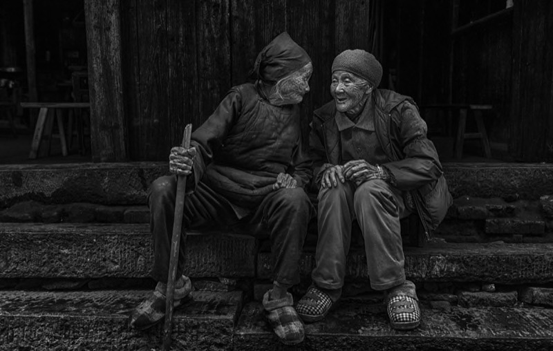 STREET PHOTOGRAPHY MONOCHROME FIAP PI M TRAD - GPU Bronze - Minglei Nong - Old bosom friend -  International - China