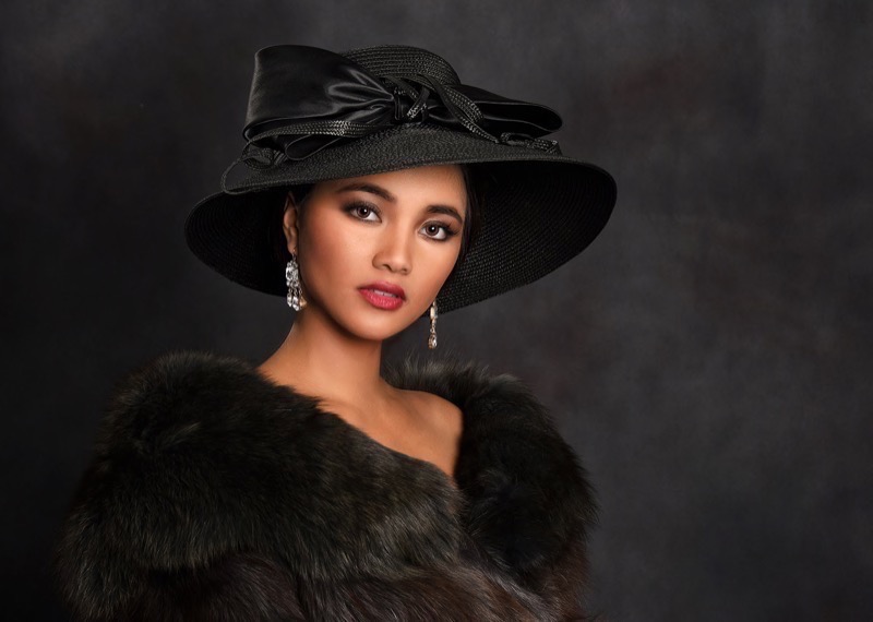 PSSA Gold - Best Panel Colour Open - Larry Cowles - USA - Allyssa C Black Hat and Fur