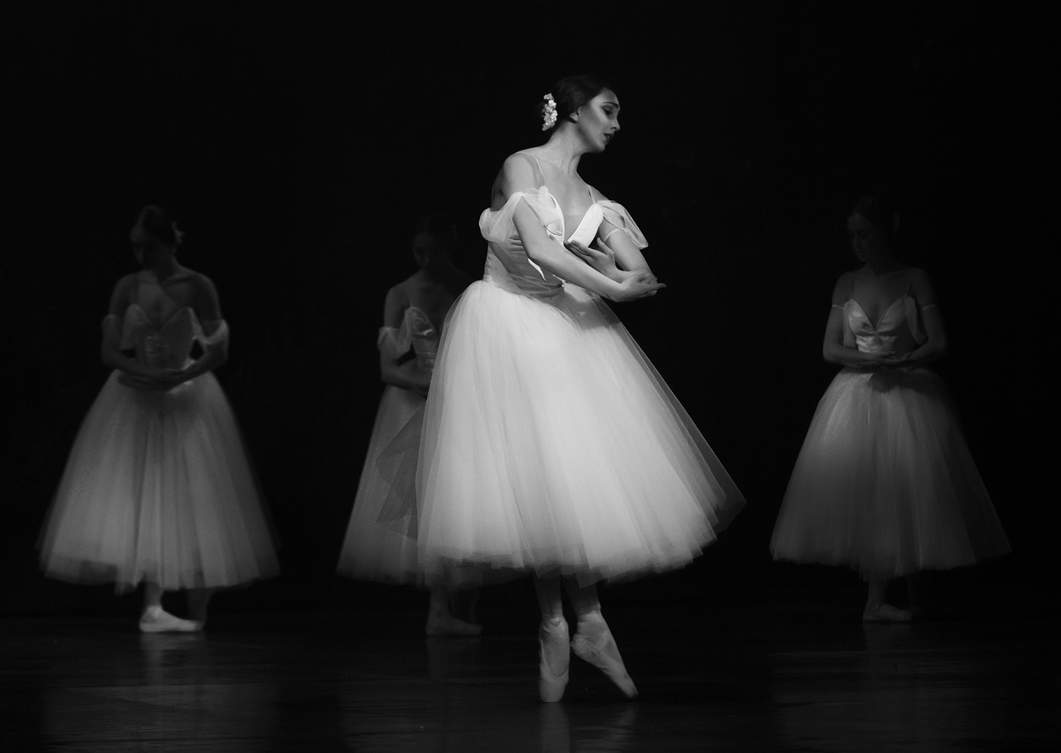 PSSA Silver Medal - Open Monochrome - On her toes– Willie Henegan– Westville Camera Club