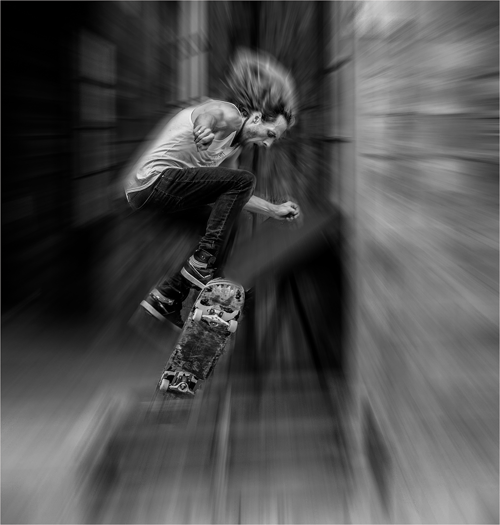 Open Monochrome-Madiba Bay Silver Medal Category Runner Up-Skateboarding-Marleen La Grange-Tygerberg Photographic Society