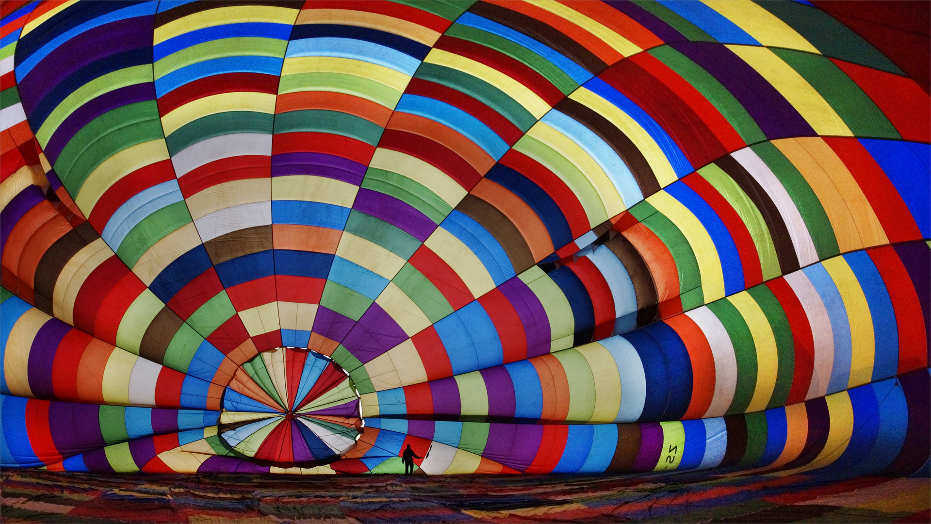 WCPF Silver Medal-Open Colour-Balloon Being Inflated-Leon Pelser-Sasol Highveld Photography Club