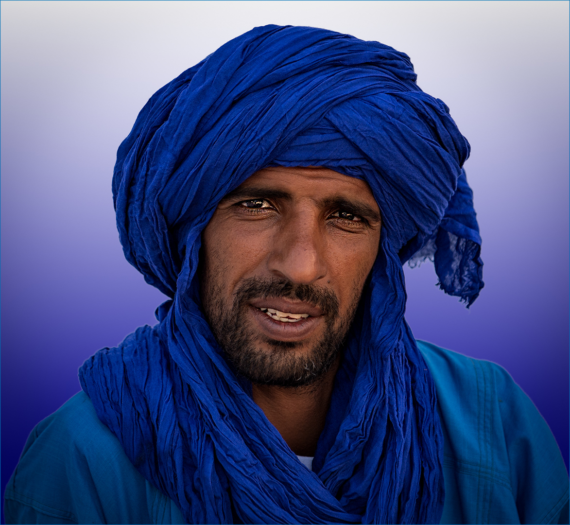 PSSA Silver Medal - Portraits Colour - Jan Jacobs - Moroccan in Blue - Vanderbijlpark Fotografiese Vereniging