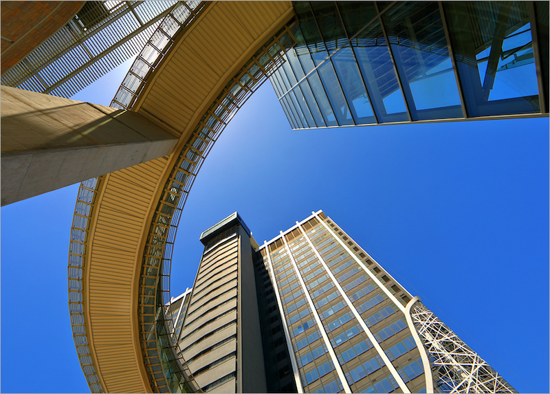 Neels Beyers Bridge in between