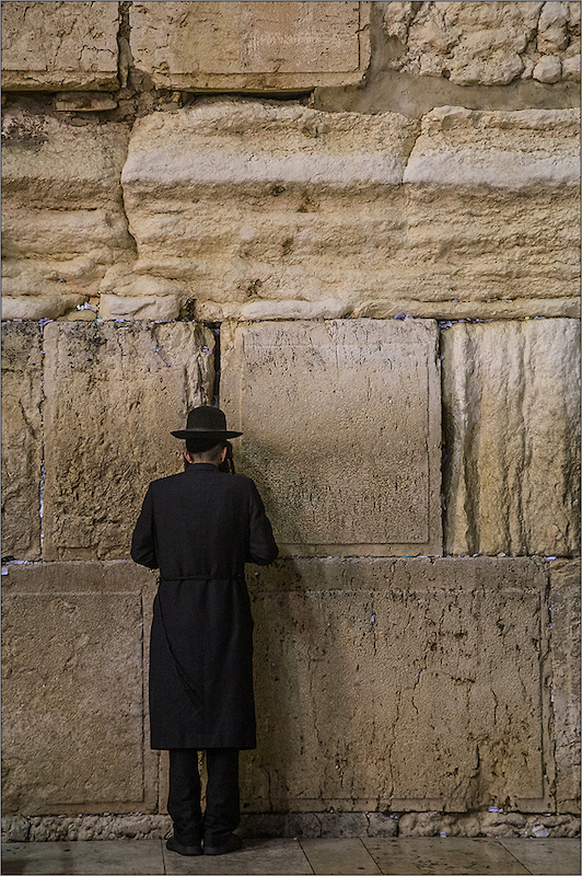 PSSA Silver Medal - Travel - Jerusalem diep in gebed - Neels Jackson - AFO Photography Club
