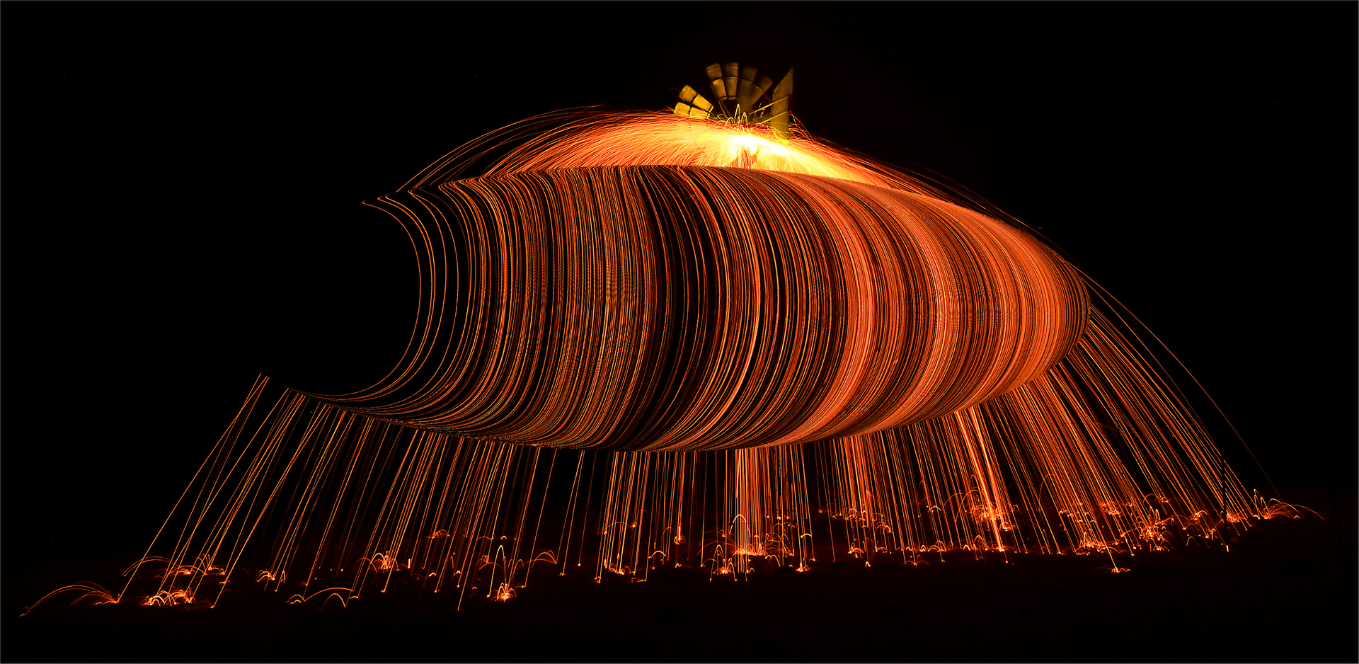 Creative Camera Club Silver Medal-Abstract-Fire curve-Donald Brotherston-Southern Suburbs Camera Club