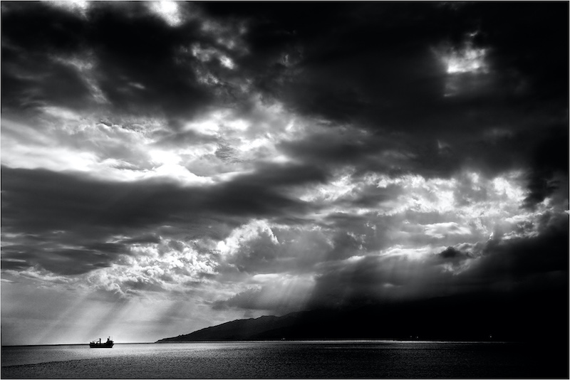 T12e 100928 2696 copy