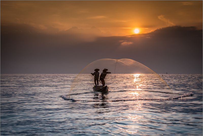 PSSA Bronze Medal - PJ Sport Colour - Working the fishing nets - Anton La Grange - Eden Photographic Society