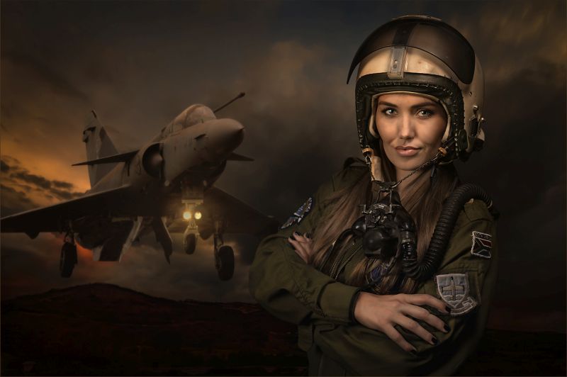 PSSA SILVER MEDAL-Open Colour-Fast and Sensual-Dries Fourie-Vereeniging Photographic Society