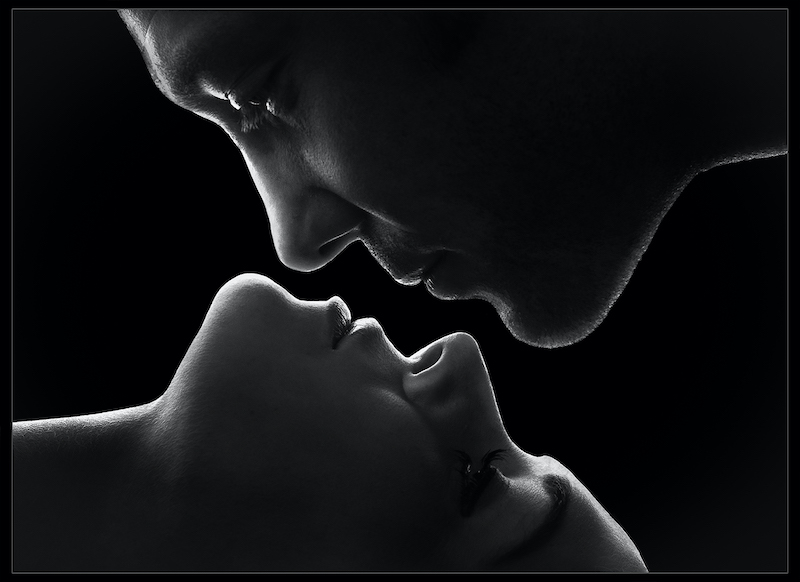 TAFKLUB Club Silver Medal-Open Mono-Kiss of light-Martin Barber-Southern Suburbs Camera Club