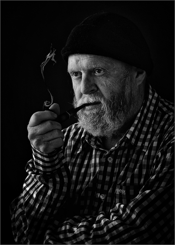 WPS Club Bronze Medal-Open Mono Prints-Old man smoking-Phillip De Lange-Witzenberg PS