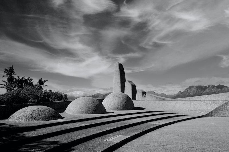 WPS Club Bronze Medal-Open Monochrome-taal monument-Mariana Visser-Witzenberg PS