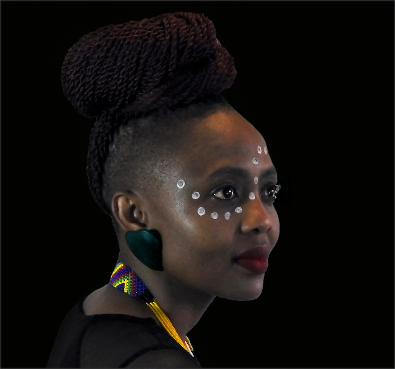 Sussa Pelser - African