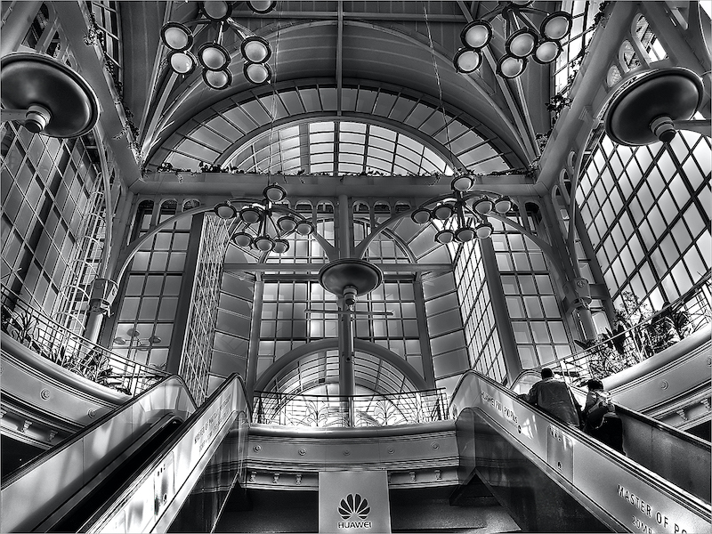 2305-Sussa Pelser-Sasol Highveld Photoclub-PSA Gold Medal Architecture Mono-APS Rise Of The Earth Sircuit-Architecture mono