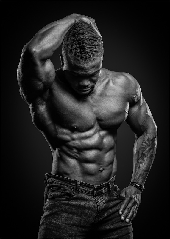 PSSA SILVER MEDAL - OPEN MONO - BODYBUILDER - HANNES CLAASENS - MIDLENS CAMERA CLUB