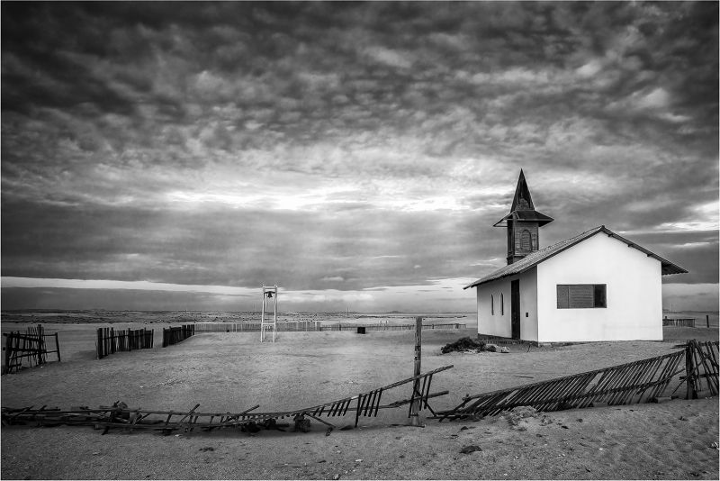 PAARL  Silver Club Medal-Prints - Open Monochrome-Godforsaken-Anna Engelhardt-Cape Town Photographic Society