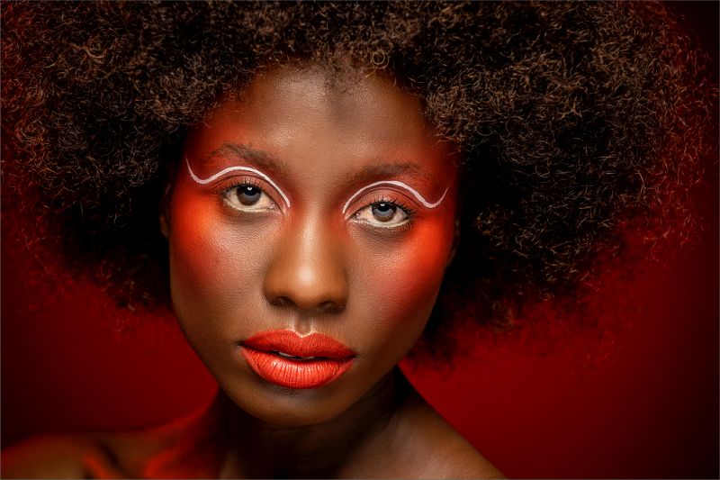 PSSA SILVER MEDAL-Open - Colour-African lady (b)-Cynthia Uren-Alberton Camera Club