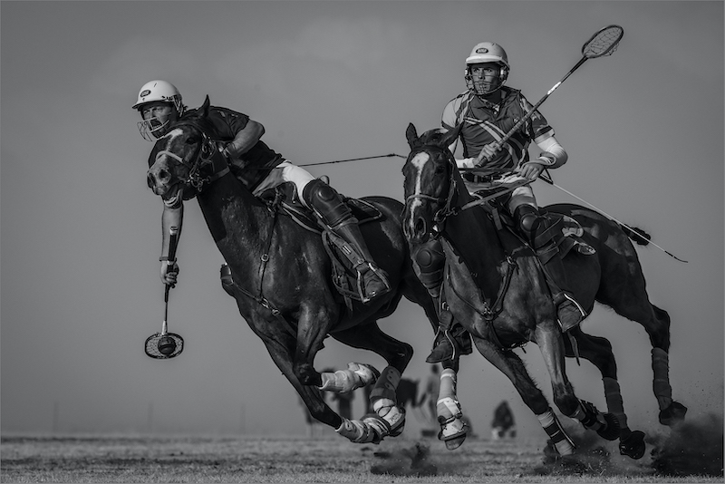 PSSA Silver Medal - Photojournalism and Sport Monochrome - About to shoot - Dewald Tromp - Midlens Fotoklub