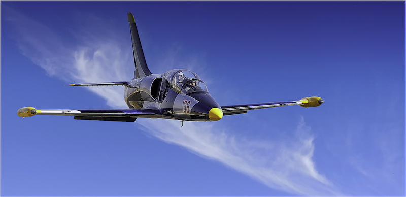 Kosmos Bronze Medal - Best Kosmos Entry - Your Favourite Photos - L 39 In flight - Sakkie Goosen - Kosmos Fotografie Klub