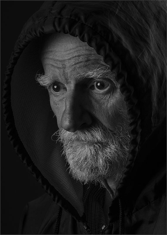 KRIEL FOTO CLUB BRONZE MEDAL-OPEN MONOCHROME-PIETER HOODIE MONO-PETER THOMAS-BRANDPUNT FOTO KLUB