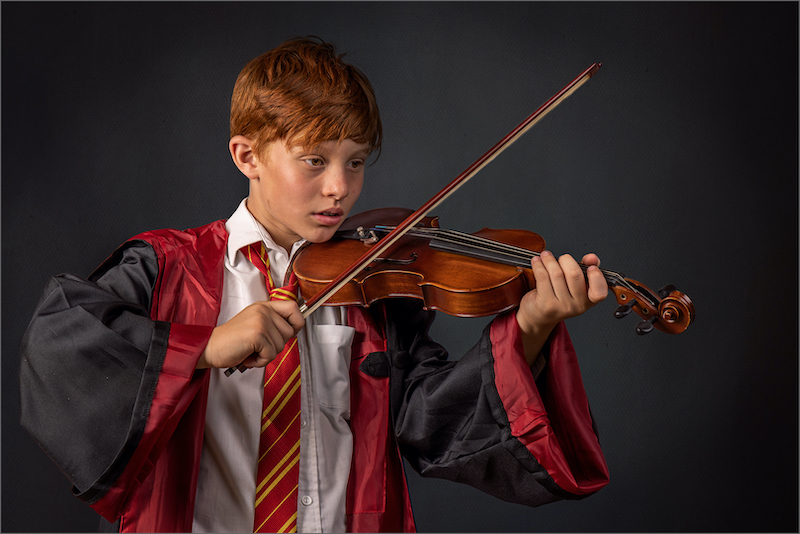 PSSA SILVER MEDAL-HUMAN PORTRAITURE-RON WEASLEY AND HIS VIOLIN-STEPHEN KANGISSER-SANDTON PHOTOGRAPHIC CLUB