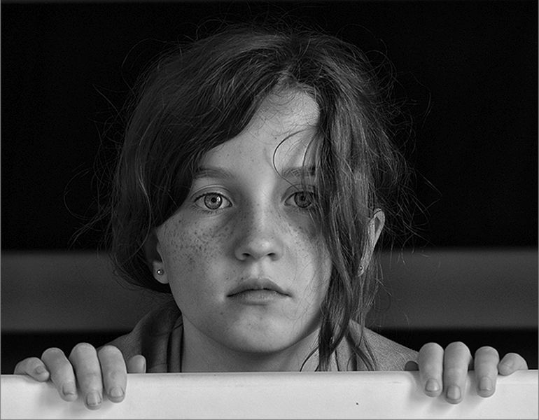 PSSA Bronze Medal-Juniors- Open Monochrome -TRAPPED-Anita Daly - Ballito Photo Club