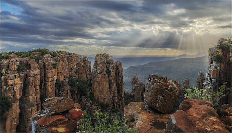 PSSA Silver Medal - Scapes - Colour - Valley of desolation - Letmari Dreeckmeier-Magalies Foto Fun Club