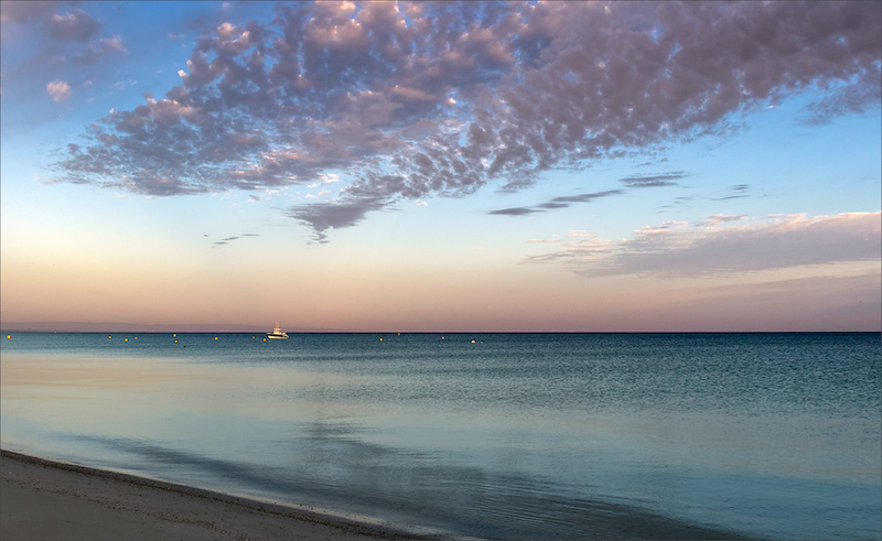Haig Fourie - Vanderbijlpark Fotografiese Vereniging - Boat op die horison
