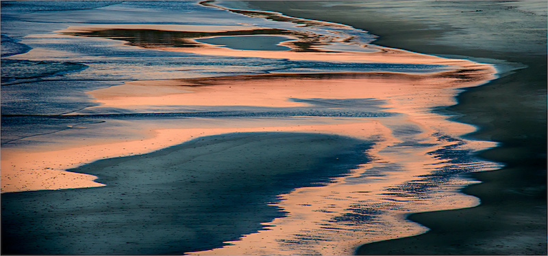 Evelyn Gibson - Cape Town Photographic Society - Abstract Reflections