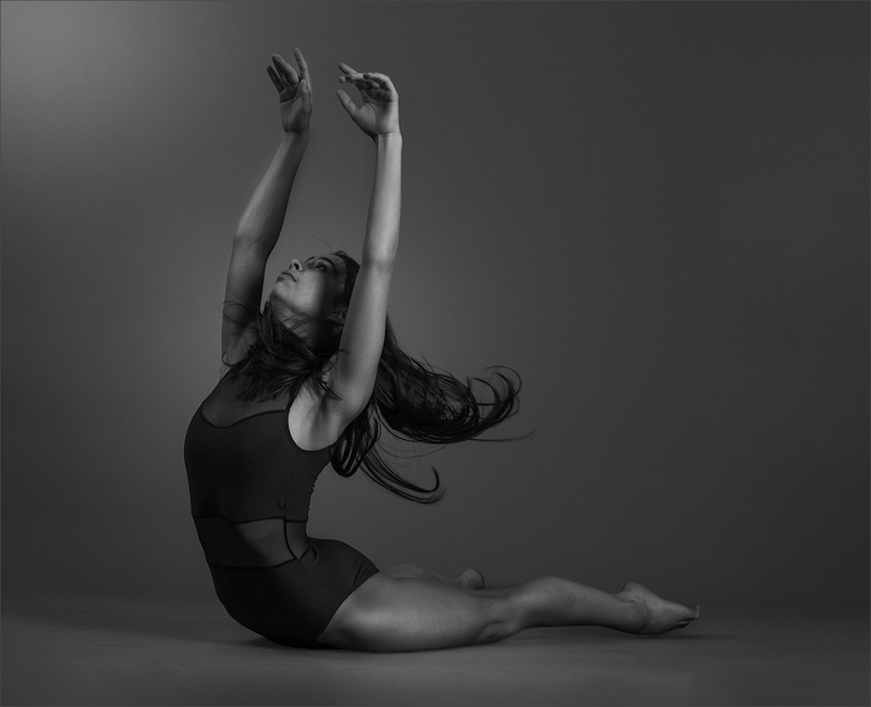 Mia Joubert - Magalies Foto Fun Club - Arched grace