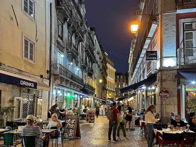 Durban Camera Club - Shirley Williams - Piazza Dining