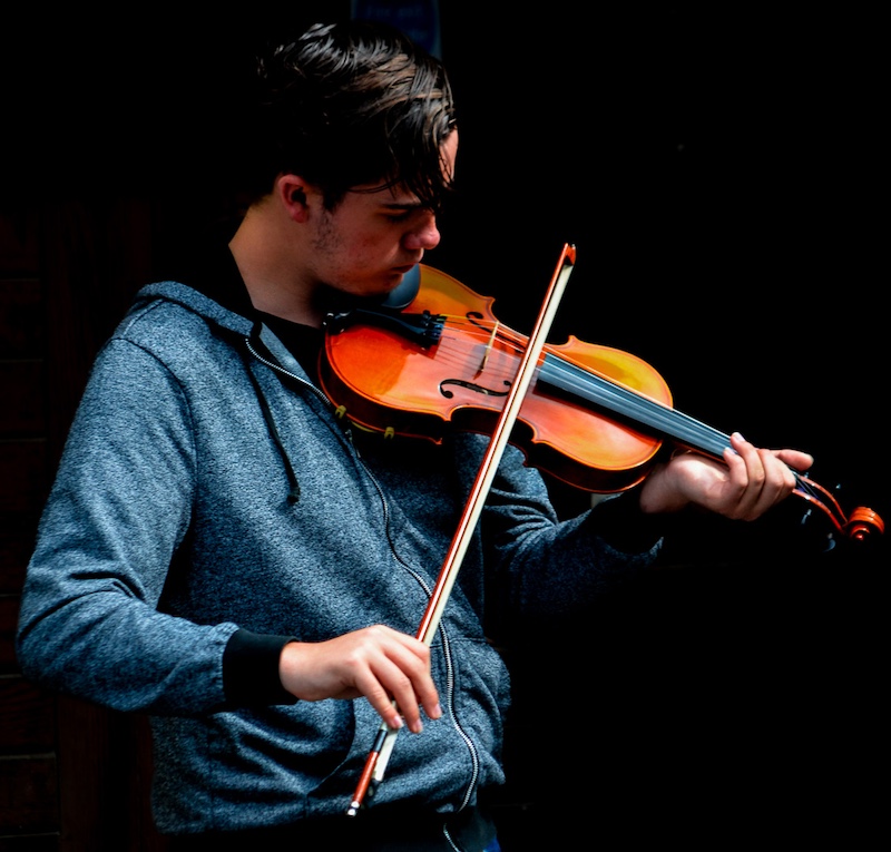 Sandton Photographic Society - Rory Leahy - Busking at the Concert Hall