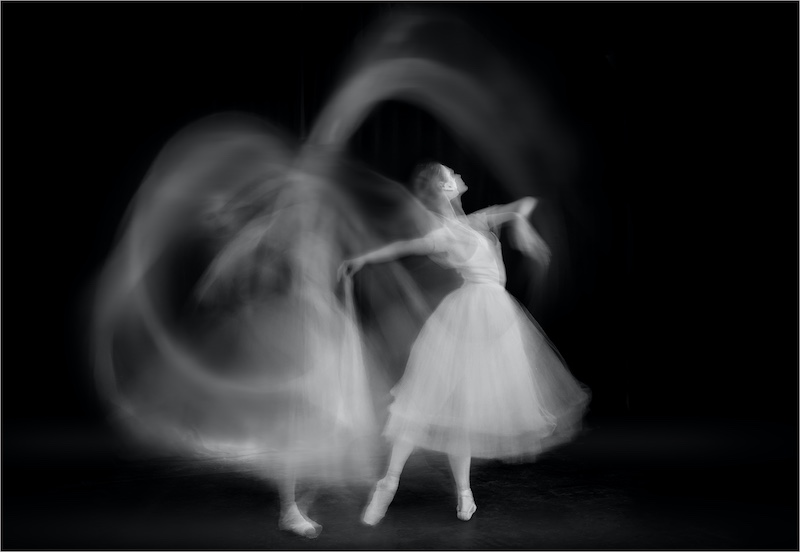 Cape Town Photographic Society - Trudi du Toit - Ballerina freeze