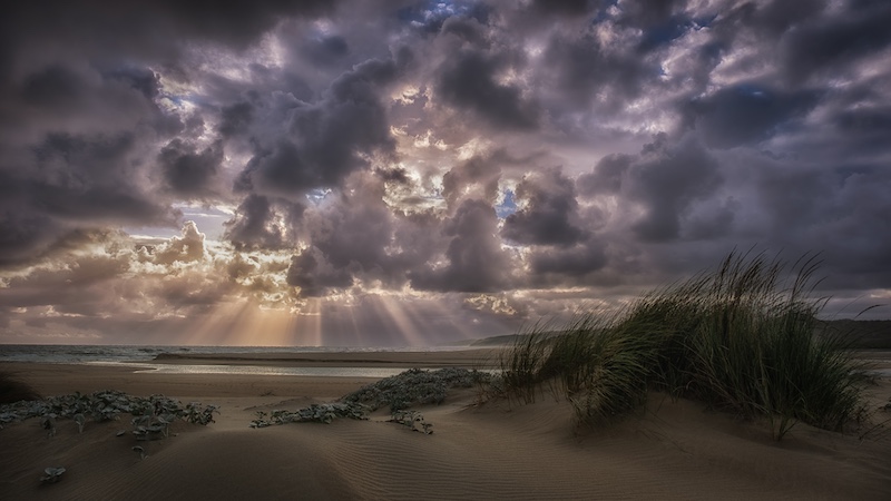 Knysna Photographic Society - Eileen Covarr - Lighting up the sky