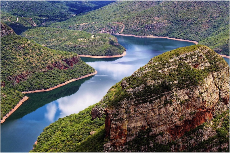 Schools - Youth Photographers - Danica Del Rio Maree - Rivers edge