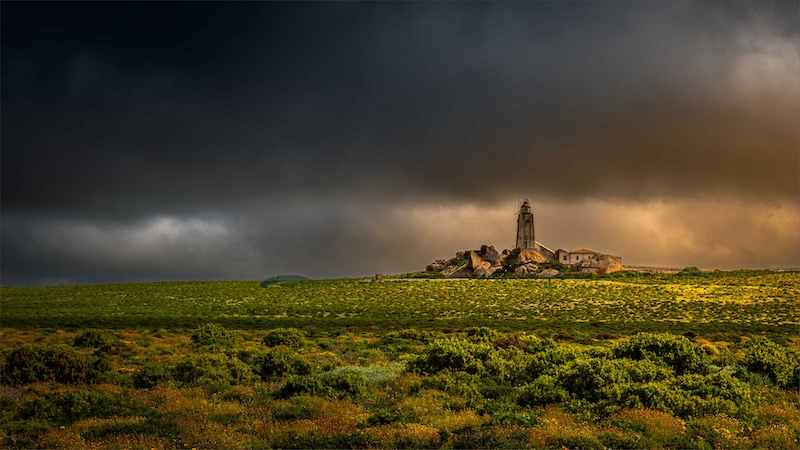 Hibiscus Coast Photographic Society - Henry Oppel - Lighthouse and storm