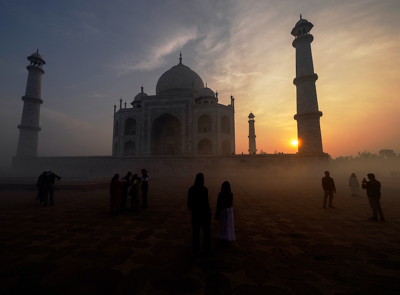 FIAP GOLD MEDAL-PHOTO TRAVEL-SUNRISE AT THE TAJ MAHAL-DEREK DE BEER-KRUGERSDORP CAMERA CLUB