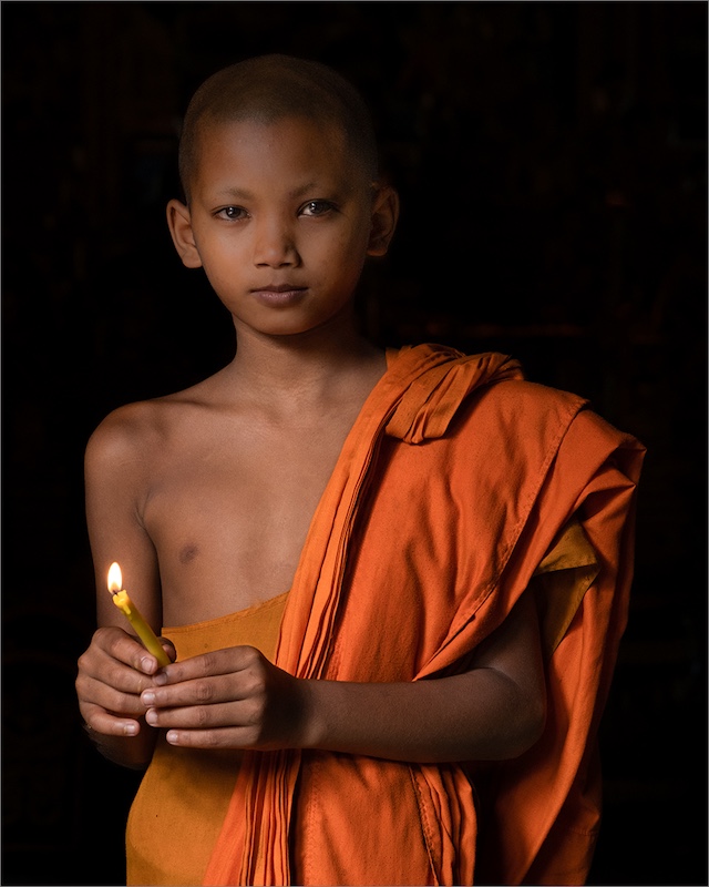 BEST PANEL-PHOTO TRAVEL-HOLY CANDLE-ELAINE VAN DER TOORN-EDEN PHOTOGRAPHIC SOCIETY