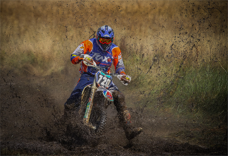 Midlens Silver Medal-Muddy 720-Lelanie Naude-Springs Photographic club