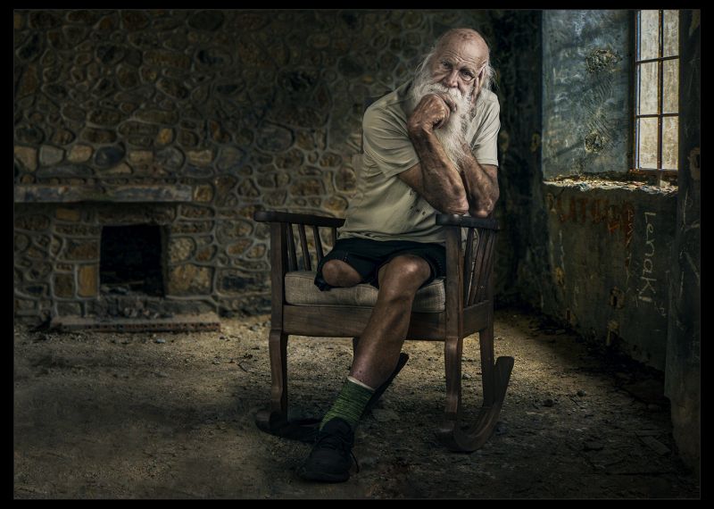 Sandton Club Silver Medal - Runner Up - Open Colour - Regret - Martin Barber - Southern Suburbs Camera Club