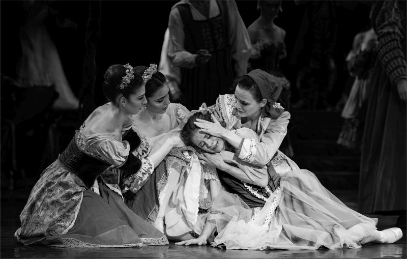 Sandton Club Silver Medal - Runner Up - Photo Journalism and Sport Mono - Jezelle Dieing - Martin Barber - Southern Suburbs Camera Club