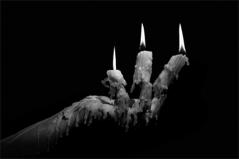 PSSA Silver Medal - Open Monochrome - Light at the tip of my fingers - Alta Oosthuizen - National Photographic Club