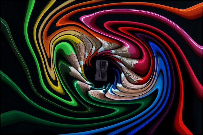 Warping Pencils by Thomas Bothé