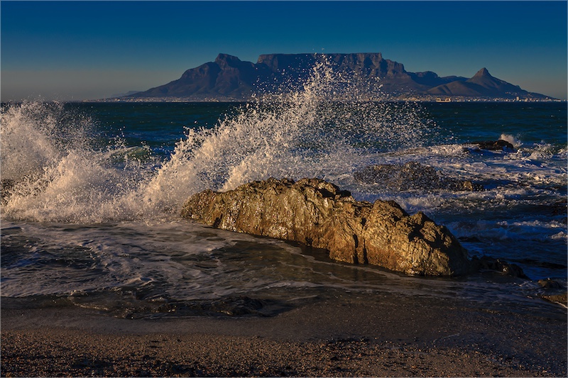 Riaan van der Berg - Table Mountain Sunrize