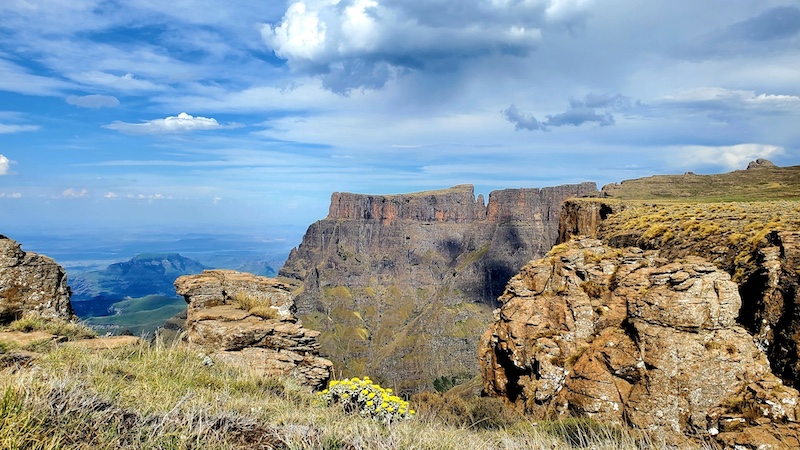 Riana Knouwds -  Independent - AWESOME VIEW OF DEVILSTOOTH