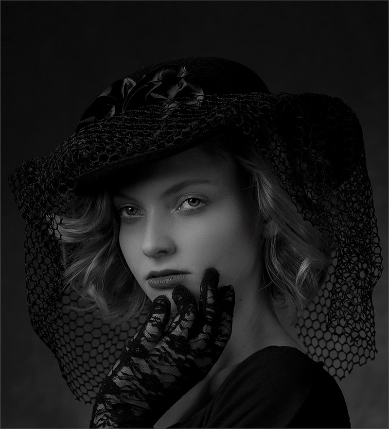 Edenvale Photographic Club - Brian Shaw - Lady in Black